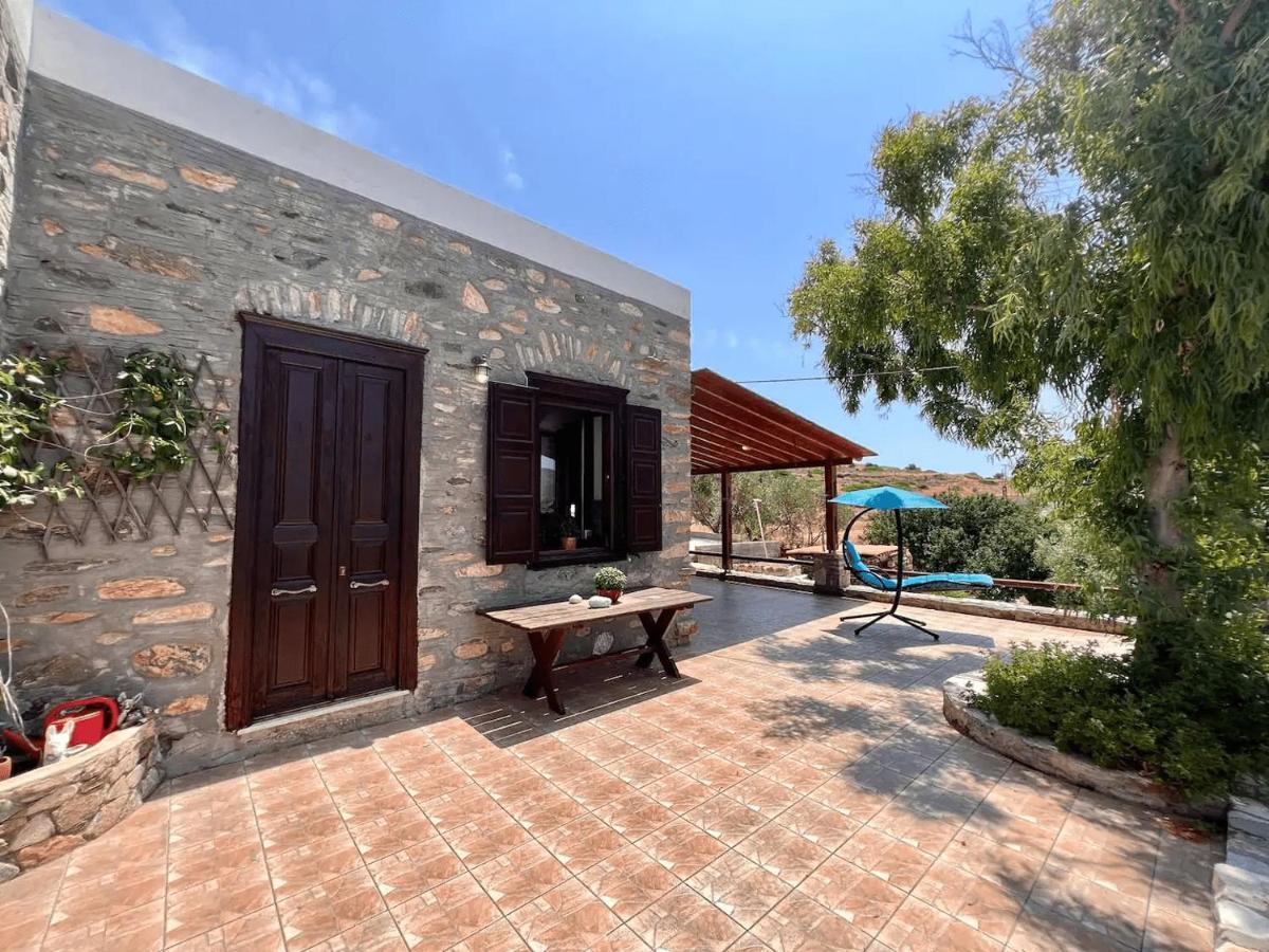 Πέτρινο Εξοχικό Σπίτι Στη Σύρο Agros  Esterno foto